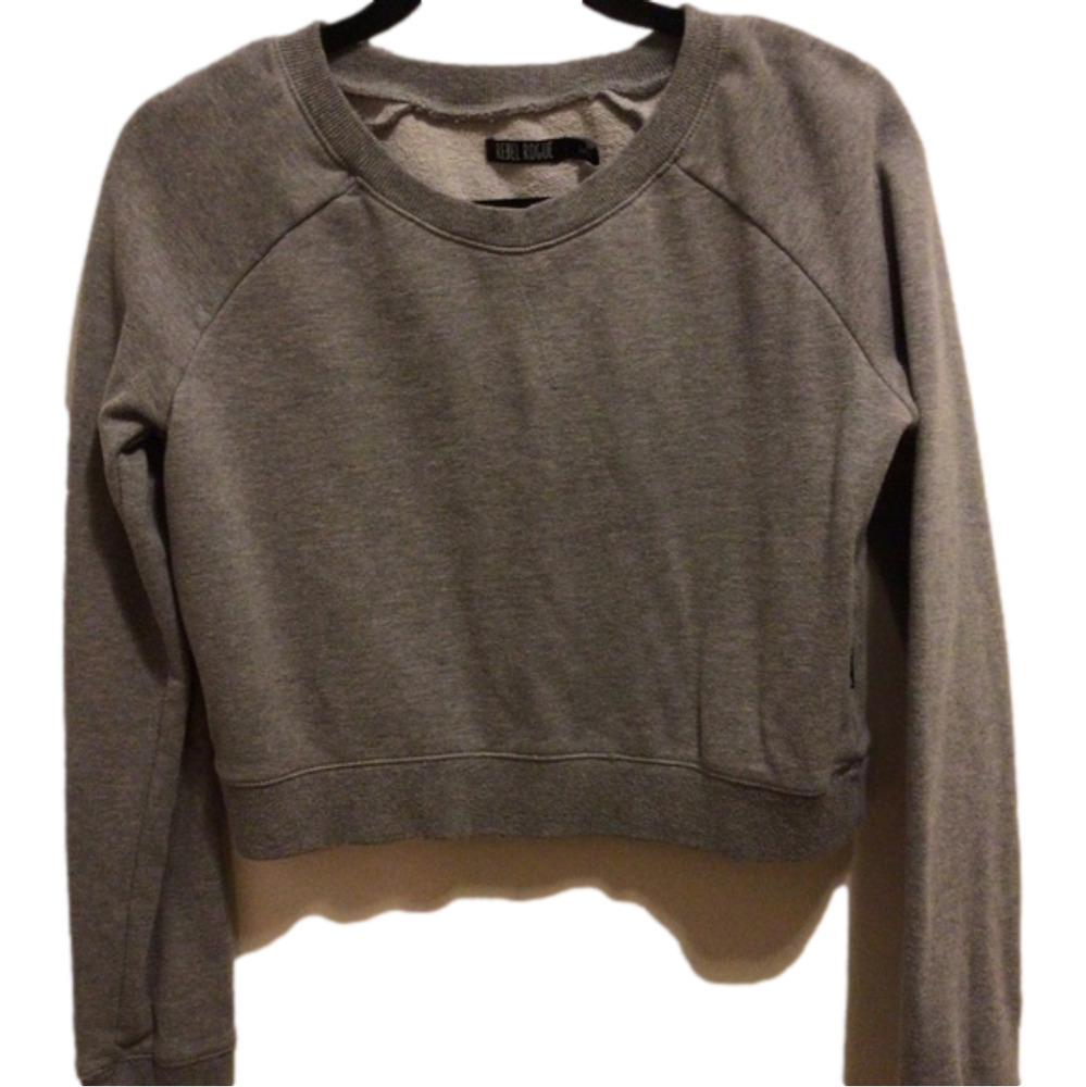 𝅺rebel Rogue gray cotton blend cropped sweatshirt.